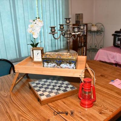 Sale Photo Thumbnail #79: 077 living room
