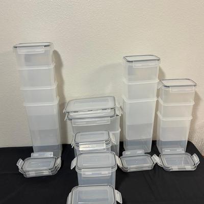Set Of Plastic Food Storage Containers 