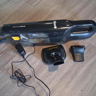 Shark Pet Handheld Vac