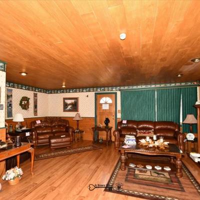 038 family room