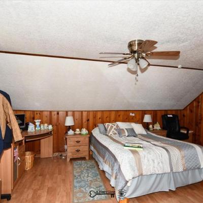432 bedroom b