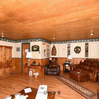 041 family room