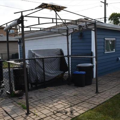 712 back yard