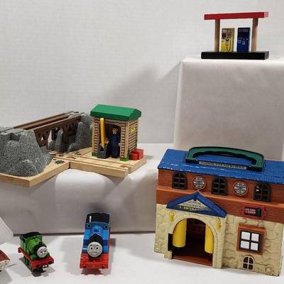 Fisher Price Thomas & Friends: Railroad,Train Cars & More