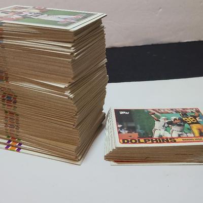 1988 Topps Football Cards (Some Duplicates)