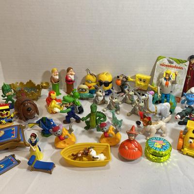 Disney Figure Toys, Nickelodeon, Cartoon Network & More : Minions, Oliver & Co., Aladdin 