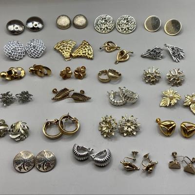 Gold/Silver Clip On Earrings ~ Leaves & Flowers 