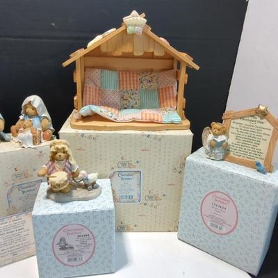 Cherished Teddies: Christmas Josh Maria And Baby, Nativity Wooden Creche