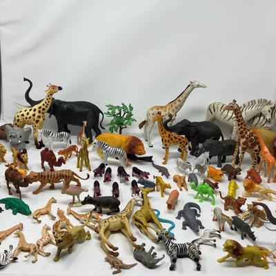 Toy Animal Figures: Safari & Exotics 