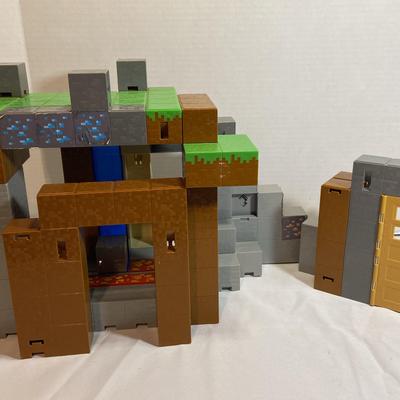 Mattel Minecraft Survival Mode Playset (partial Set) 
