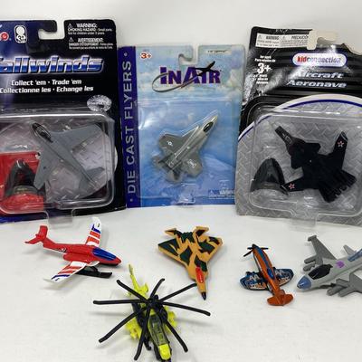 Die Cast Airplanes - Maitso Tailwinds A-6E Intruder, In Air F-35 Lightning ll, Maitso Su-47