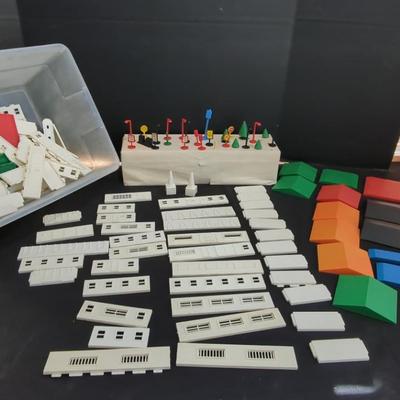 Vintage Possibly  1963 Guidance Town Plastic Building Set 

