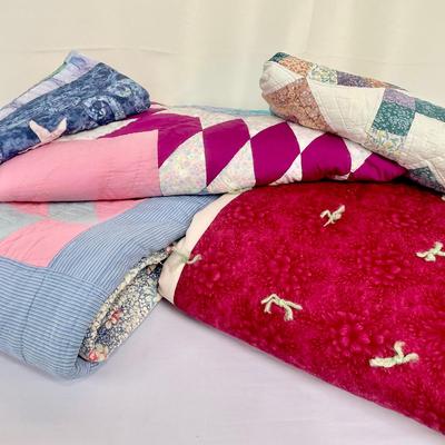 (5) Beautiful Handmade Quilts In A Multitude Of Designs 