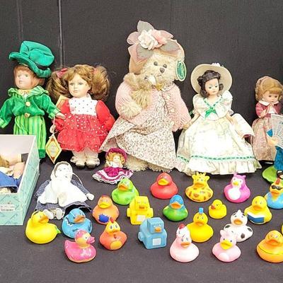 Dolls & Ducks (WH8)
