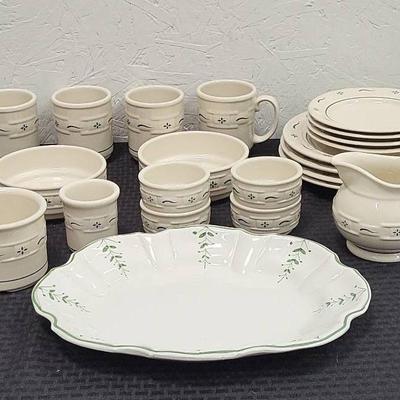 Longaberger Pottery + (WH7)