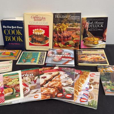 Classic Cookbooks (feat. WE Energies Cookie Books) (WH7) 