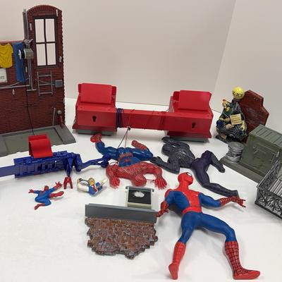 Marvel Spider-Man Figure And Accessories 