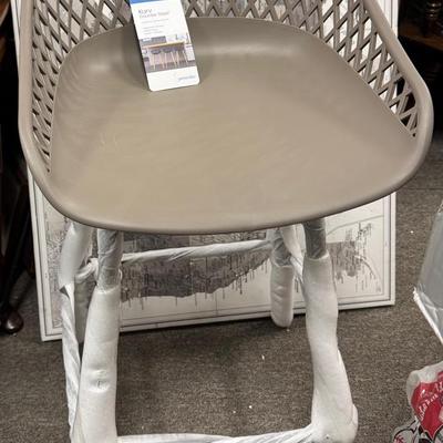 Set Of 2 JamesDar Kurv Counter Stools | Indoor/Outdoor | Metal Frame | Ergonomic Contour Seat
