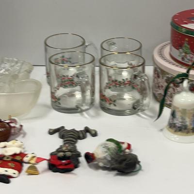 Mikasa Santa's Goodies Bon Bon Server | Christmas Coffee Cups 