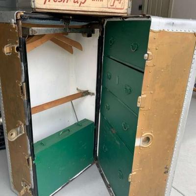 Cw239 vintage trunk