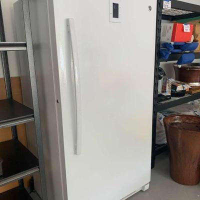 Cw243 ge upright freezer a01989201