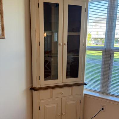 Thomasville Wooden Corner Cabinet