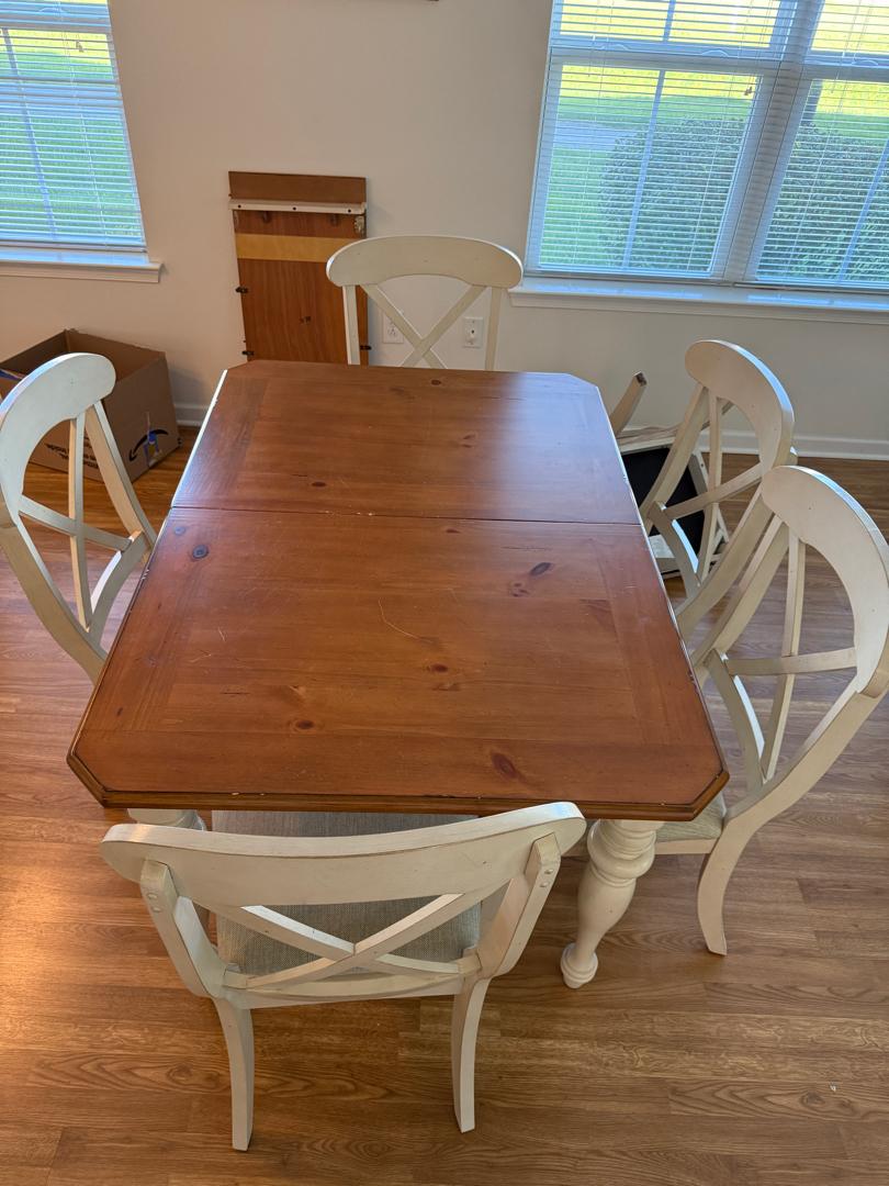 Thomasville Table & 6 Chairs