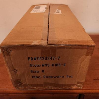 12 Pc. Cookware Set