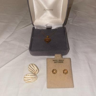 14kt Gold Heart