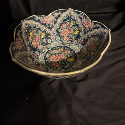 Vintage Chinese Bowl