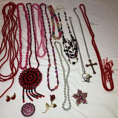 Necklaces Red, Pink & More