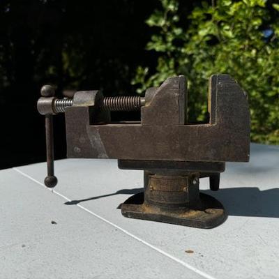 Sale Photo Thumbnail #374