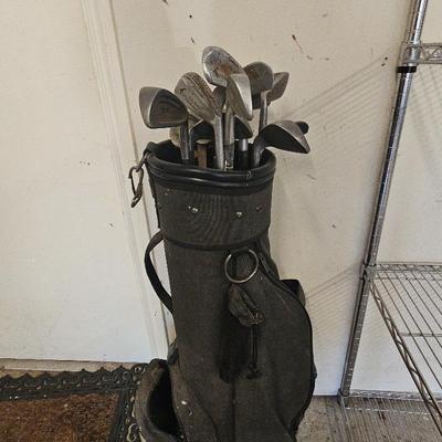 Vintage Golf Glubs With Bag