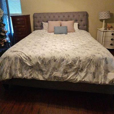 King Sized Bed Mattress And Frame 