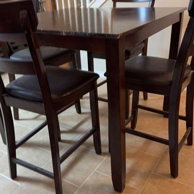 Pub Table W 4 Chairs
