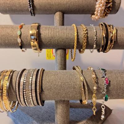 Bracelet Variety