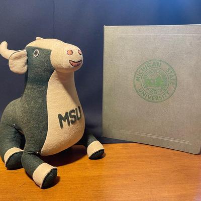 MSU: Sparty, Mascot of Michigan State University.