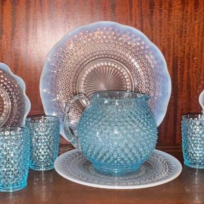 Vintage Fenton Opalescent  Hobnail Set And 1940’s Moonstone Clear Plates (4)