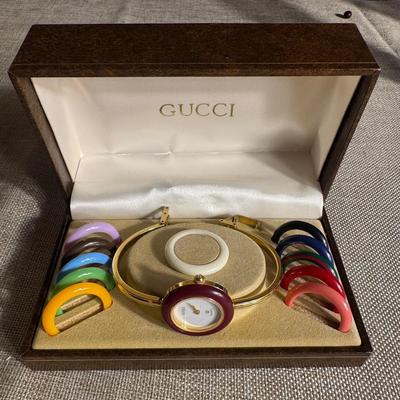 Vintage Gucci Change Bezel Watch, 1100L W/ Original Box (authenticsted)