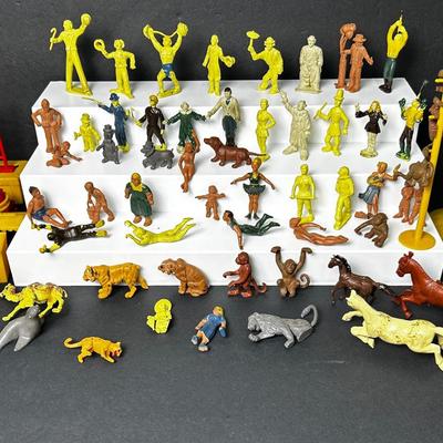 Vintage Marx Super Circus Play Set Figures & Accessories