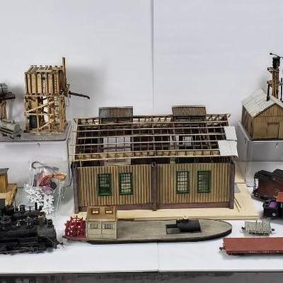 Vintage Railroad Models – Locomotives, Wagons, Wooden Buildings, Ship & Gears