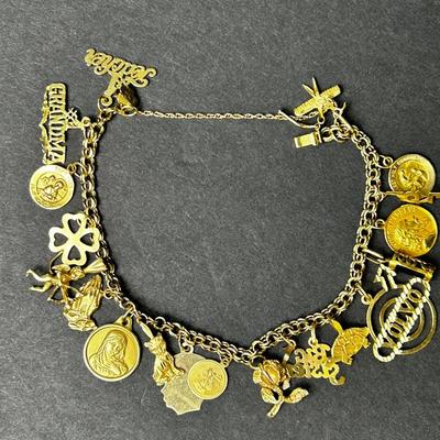 10K Gold Charm Bracelet With 14K Charms /Pendants (20 Total) - 6.75"