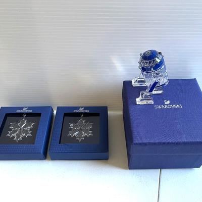 Lot Of Swarovski Snowflakes And Star Wars R2D2