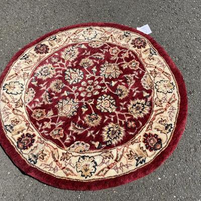 Round Area Rug