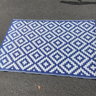 Blue And White Outdoor Plastic Rug