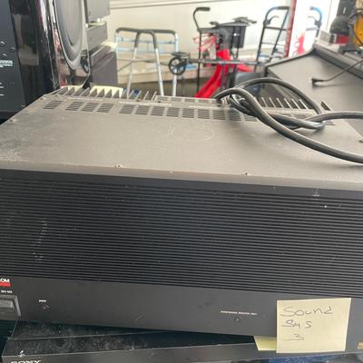 Adcom GFA-565 Amplifier
