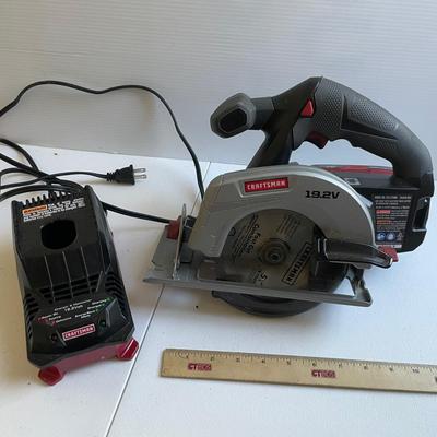 Craftsman Battery Powered Saw And Charger