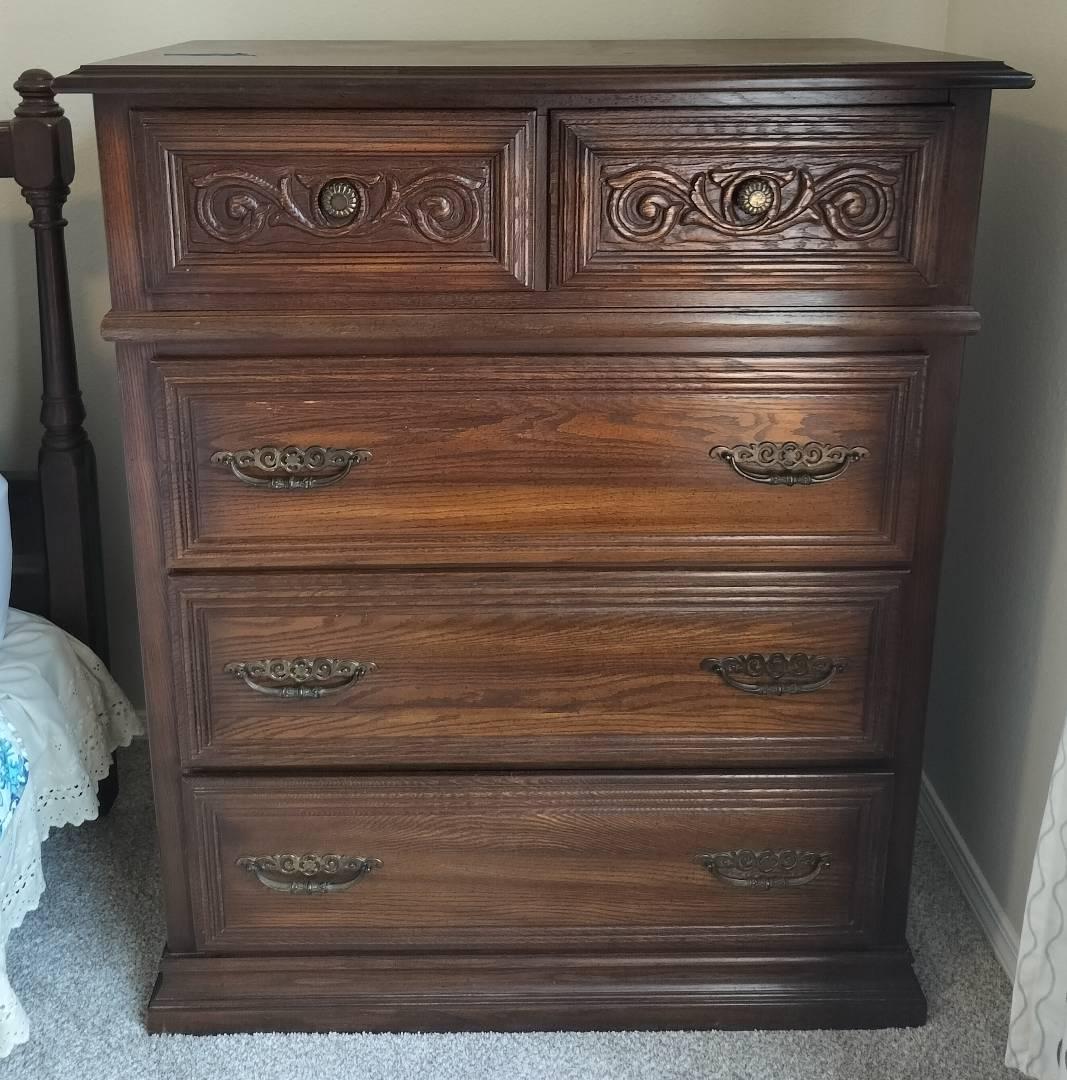 Vintage Chest Of 5 Drawers