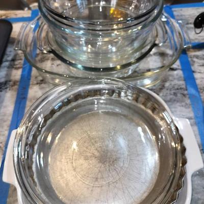 Kitchen Glassware Dishes, Bowls, And Pans By Pyrex, Anchor Hocking, And Corningware