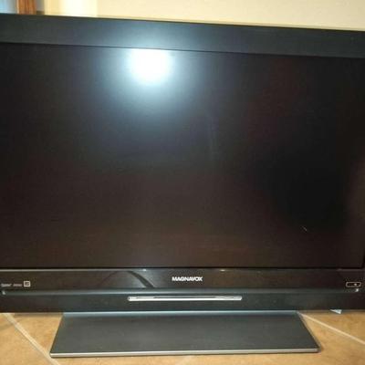 Magnavox 31" LCD LED HD Working TV With Remote